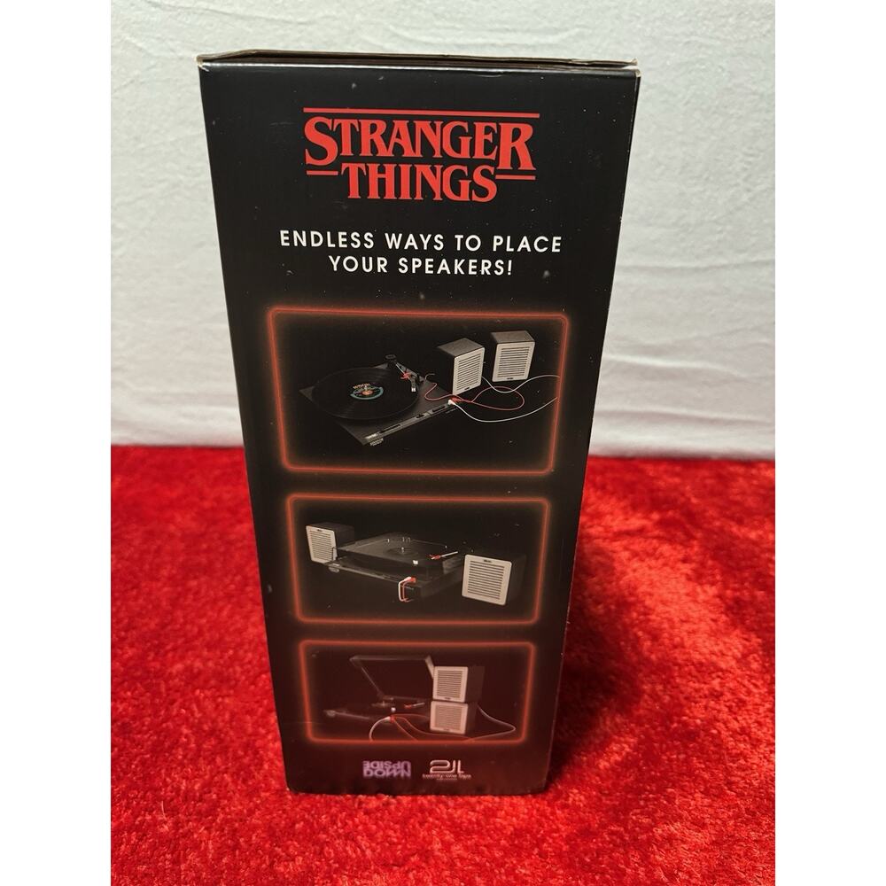 New STRANGER THINGS Victrola WSQK Record Player With Record BUNDLE SEALED - Picture 6 of 7